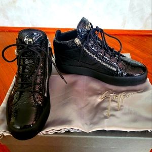 Authentic Giuseppe Zanotti Black Patent Leather Mid-top Sneakers